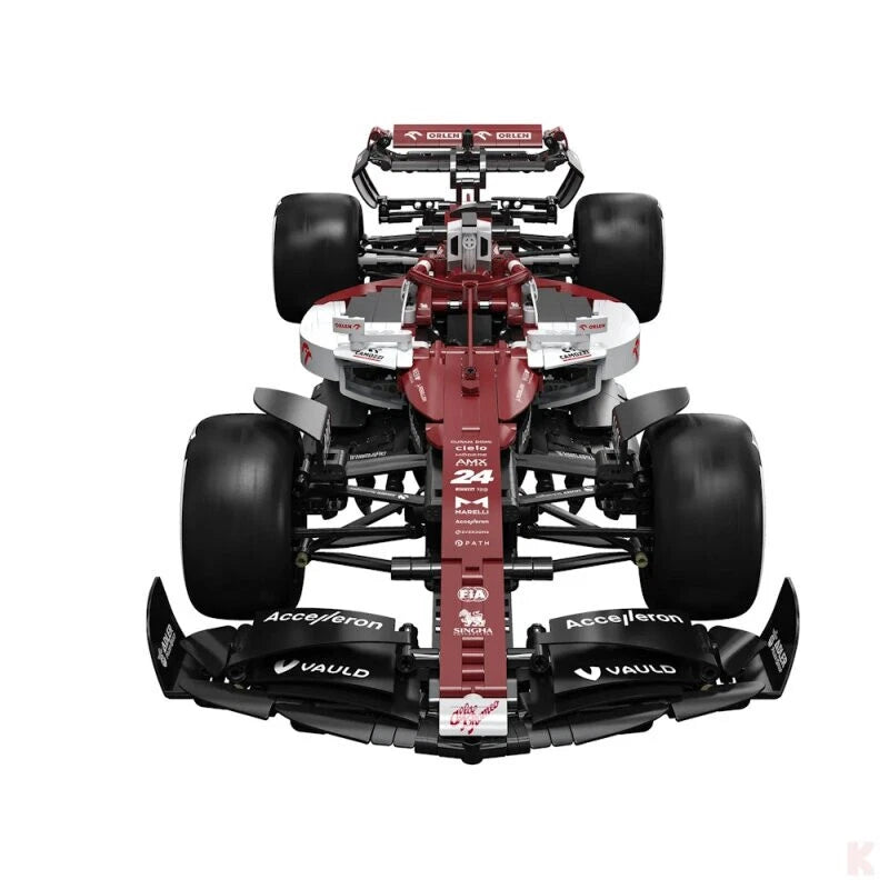 CaDA C64005W – Alfa Romeo F1 Team ORLEN C42 1:8 Klemmbausteinset